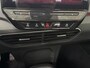 Volkswagen ID.3 Life 58 kWh | Apple CarPlay / Android Auto | Cruise control adaptief | Parkeersensoren | Stoelverwarming |