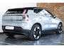 Volvo EX30 Single Motor Extended Range Europa 69kwh | Electrische bedienbare Voorstoelen | Stoelverwarming | Stuurwielverwarming | Google infotainment | Harman Kardon Premium Audio | Parkeercamera | Parkeersensoren voor + achter