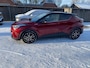 Toyota C-HR 1.8 Hybrid Dynamic BI-TONE NAVI DODEHOEK CARPLAY NL-AUTO