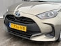 Toyota Yaris 1.5 Hybrid Active / Fabrieksgarantie t/m 08-2026 / Navigatie / Apple Carplay/Android Auto / Achteruitrijcamera / Cruise Control Adaptief / All-Season Banden /