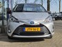 Toyota Yaris 1.5 Hybrid | Navigatie | Lederen bekleding | Schuif/kanteldak | Climate Control | Licht metalen velgen