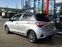 Toyota Yaris 1.5 Hybrid | Navigatie | Lederen bekleding | Schuif/kanteldak | Climate Control | Licht metalen velgen