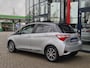 Toyota Yaris 1.5 Hybrid | Navigatie | Lederen bekleding | Schuif/kanteldak | Climate Control | Licht metalen velgen