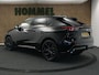 Toyota BZ4X 71 kWh - SUBARU UITVOERING!! - SOH 99,8% - ORIGINEEL NEDERLANDSE AUTO - LEDEREN BEKLEDING -  PARKEERSENSOREN VOOR/ ACHTER - 20 INCH LICHT METALEN VELGEN MET GOOD YEAR BANDEN - 360 GRADEN CAMERA - ELEKTRISCHE STOELVERSTELLING BESTUURDER - ELEKTRISCHE ACHTERKLEP - 2 LAADKABELS- UNIEKE AUTO