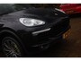 Porsche Cayenne 3.0 S E-Hybrid Aut. | Sportdesign-Pakket | Facelift | 2e Eigenaar | Historie | 21 Inch | Led | Lederen Dashboard