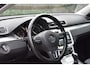 Volkswagen Passat Variant 1.4 TSI Highline BlueMotion | AUTOMAAT | TREKHAAK | HALF LEDER