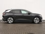 Volkswagen ID.4 First 77 kWh 204 pk | Wegkl. Trekhaak | Keyless | Stoel- en stuurverwarming | Camera | LED | Adaptieve Cruise control