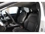 Renault Captur 1.6 E-Tech full hybrid 145 techno | Stuurverwarming | Adaptieve cruise control | Achteruitrij camera