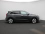 Kia e-Niro DynamicPlusLine 64 kWh | Automaat | Panoramadak | Navigatie | Apple Carplay / Android Auto | Parkeer sensoren | Half Leder | Stoel verwarming | Stuur verwarming | Cruise control | Climate control | DAB |