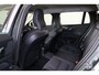 Volvo V60 T6 Plug-in hybrid AWD Core - IntelliSafe Assist & Surround - 360º Camera - Harman Kardon audio - Verwarmde voorstoelen, stuur & achterbank - Parkeersensoren voor & achter - 19' LMV