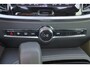 Volvo V60 T6 Plug-in hybrid AWD Core - IntelliSafe Assist & Surround - 360º Camera - Harman Kardon audio - Verwarmde voorstoelen, stuur & achterbank - Parkeersensoren voor & achter - 19' LMV