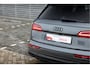 Audi Q5 50 TFSI e 299PK quattro S edition | Panoramadak | Luchtvering | 21 Inch | Trekhaak | Apple Carplay |