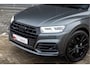 Audi Q5 50 TFSI e 299PK quattro S edition | Panoramadak | Luchtvering | 21 Inch | Trekhaak | Apple Carplay |