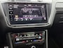 Volkswagen Tiguan 1.4 TSI eHybrid R-Line Business+ | VERWACHT | PANO-SCHUIFDAK | NAVIGATIE | ACHTERUITRIJCAMERA | | TREKHAAK | PARKEERSENSOREN | STUUR- EN STOELVERWARMING |