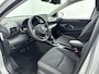Toyota Yaris 1.5 Hybrid 115 Dynamic | Navigatie | Dodehoek detectie | Parkeersensoren voor/achter | Stoel-/stuurverwarming | Adaptive Cruise | Clima | Keyless | Camera | 16 inch