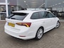 Skoda Octavia Combi 1.0 e-TSI Sport Business | Trekhaak | Navi | Sensoren achter | A
