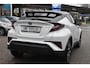 Toyota C-HR 1.8 Hybrid Bi-Tone | LED | 100% onderhouden | Camera | ACC | BSM | 12 mnd BOVAG garantie | Whatsapp 06-5318899