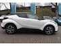 Toyota C-HR 1.8 Hybrid Bi-Tone | LED | 100% onderhouden | Camera | ACC | BSM | 12 mnd BOVAG garantie | Whatsapp 06-5318899