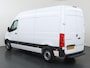 Mercedes-Benz eSprinter L2 H2 | 55 kWh | ACHTERUITRIJCAMERA | STOELVERWARMING | AIRCO | DAB+ RADIO | COMPLETE LAADRUIMTE BETIMMERING | OPSTAP TOT LAADRUIMTE | STOEL - STOEL COMFORT