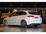 Mercedes-Benz B-klasse 180 Business Solution AMG Sportstoelen Leder, Camera, MBUX, Night/ Spiegel/ Ambiente/ Design/ Seat Comfort pakket, Agility Control, Digitaal Dashboard, DAB, Lmv 18''