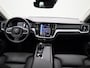 Volvo V60 2.0 B4 Momentum Business | AUTOMAAT | ELEKTRISCHE KOFFERKLEP | STUURVERWARMING | STOELVERWARMING | APPLE CARPLAY - ANDROID AUTO | CRUISE CONTROL | LEDEREN BEKLEDING |