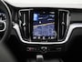 Volvo V60 2.0 B4 Momentum Business | AUTOMAAT | ELEKTRISCHE KOFFERKLEP | STUURVERWARMING | STOELVERWARMING | APPLE CARPLAY - ANDROID AUTO | CRUISE CONTROL | LEDEREN BEKLEDING |