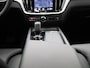 Volvo V60 2.0 B4 Momentum Business | AUTOMAAT | ELEKTRISCHE KOFFERKLEP | STUURVERWARMING | STOELVERWARMING | APPLE CARPLAY - ANDROID AUTO | CRUISE CONTROL | LEDEREN BEKLEDING |