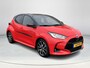 Toyota Yaris 1.5 Hybrid Executive | Stoelverwarming | Parkeercamera | Keyless entry | 17 inch LM-velgen |