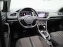 Volkswagen T-Roc 1.5 TSI Style | Automaat | Apple Carplay / Android Auto | Trekhaak | Navigatie | Virtual Cockpit | Panoramadak | Stoelverwarming | Adaptieve Cruise Control | Climate Control | Lichtmetalen Velgen |