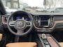 Volvo XC60 T6 Plug-in hybrid AWD Plus Dark | Panoramadak | Massage Stoelen | Harman / Kardon |