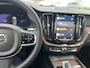 Volvo XC60 T6 Plug-in hybrid AWD Plus Dark | Panoramadak | Massage Stoelen | Harman / Kardon |