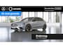 Mercedes-Benz A-klasse 180 Premium | AMG | Night | Panoramadak | Multispaaks AMG velgen | Stoelverwarming | Sfeerverlichting |