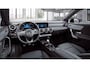 Mercedes-Benz A-klasse 180 Premium | AMG | Night | Panoramadak | Multispaaks AMG velgen | Stoelverwarming | Sfeerverlichting |