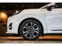 Ford Puma 1.0 EcoBoost ST-Line X Sport stoelen, Adaptive Cruise Control ACC, Achteruitrij camera Split View, Stuur verwarming, Ambiente pakket, Winter Pack, Navigatie met AppLink, Parkeerpilootsysteem+, DAB, Lmv.