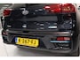 Kia e-Niro ExecutiveLine 64 kWh | Warmtepomp | Leder | SoH 100 % | Stoel & stuurverwarming | Camera | Tot 100 KwH DC laden | ApplCarplay AndroidAuto |