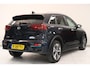 Kia e-Niro ExecutiveLine 64 kWh | Warmtepomp | Leder | SoH 100 % | Stoel & stuurverwarming | Camera | Tot 100 KwH DC laden | ApplCarplay AndroidAuto |