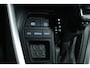 Toyota RAV4 2.5 Hybrid Active (TREKHAAK, STUUR/STOEL VERWARMING, CAMERA, ELEKTR STOELEN, CRUISE CONTROL, PARKEERSENSOREN)