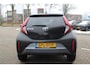 Toyota Aygo X 1.0 VVT-i S-CVT PREMIUM CLIMA NAVI STOELVER PARK-SENSOREN AD-CRUISE 18"LMV KEYLESS
