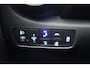 Hyundai Kona Electric EV Fashion 64 kWh 3- Fase SOH 95,1% | Warmtepomp | Camera | Navigatie | Head-Up Display