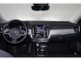 Volvo V90 T6 Recharge AWD Core Bright - IntelliSafe Assist & Surround - Harman/Kardon audio - Adaptieve LED koplampen - Parkeercamera achter - Verwarmde voorstoelen, stuur & achterbank - Parkeersensoren voor & achter - Elektr. bedienb. voorstoelen met geheugen - Extra getint glas - Elektr. inklapbare trekhaak - 19' LMV