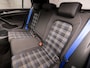 Volkswagen Golf 1.4 TSI GTE 204Pk Automaat (SCHUIFDAK, APPLE CARPLAY, NAVIGATIE, CLIMATE, SPORTSTOELEN, PARKEERSENSOREN, LM VELGEN, CRUISE, NIEUWSTAAT)