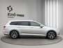 Volkswagen Passat Variant 1.6 TDI Highline Pano Led Alcantara