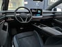 Volkswagen ID.7 Pro Business 77 kWh | Stoelmassage/-verwarming/-verkoeling | Apple Carplay/Android Auto | Sfeerverlichting | Navigatie | Adaptive Cruise Control | Climate Control | Draadloze Telefoonlader | Harman Kardon Audiosysteem |