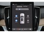 Volvo XC90 T8 Recharge AWD Plus Dark - Panorama/schuifdak - IntelliSafe Assist & Surround - 360º Camera - Harman/Kardon audio - Adaptieve LED koplampen - Verwarmde voorstoelen, stuur & achterbank - Parkeersensoren voor & achter - Elektr. bedienb. voorstoelen met geheugen - Draadloze tel. lader - Extra getint glas - 21' LMV