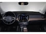 Volvo XC90 T8 Recharge AWD Plus Dark - Panorama/schuifdak - IntelliSafe Assist & Surround - 360º Camera - Harman/Kardon audio - Adaptieve LED koplampen - Verwarmde voorstoelen, stuur & achterbank - Parkeersensoren voor & achter - Elektr. bedienb. voorstoelen met geheugen - Draadloze tel. lader - Extra getint glas - 21' LMV