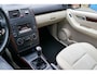 Mercedes-Benz A-klasse 160 class elegance. navi. airco. zeer mooi