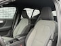 Volvo XC40 1.5 T2 Momentum Business | Parkeercamera | Parkeersensoren voor en achter | BLIS | Stoel- en stuurverwarming