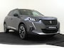 Peugeot 2008 1.2 PureTech GT Pack | Schuifdak | Stoelverwarming | Alcantara | 18 Inch |