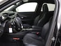 Peugeot 2008 1.2 PureTech GT Pack | Schuifdak | Stoelverwarming | Alcantara | 18 Inch |
