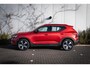 Volvo XC40 1.5 T5 Ultimate Dark | Adaptieve Cruise Control | Trekhaak | Schuif -/ Kanteldak | Stoel + Stuurverwarming | 360 Camera | Harman Kardon Audio | Keyless | Memory | Adaptieve Koplampen |